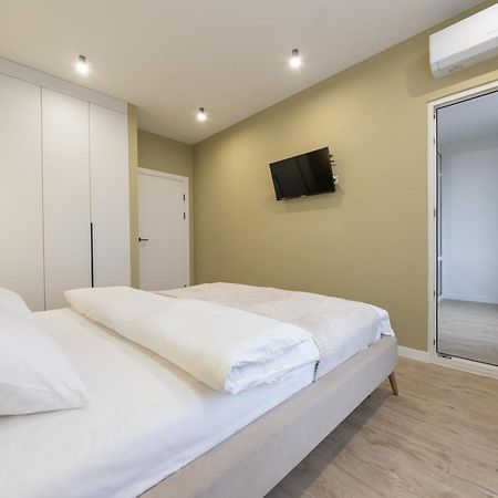 Luxury Apartment Near Metro Station Osokorky Κίεβο Εξωτερικό φωτογραφία