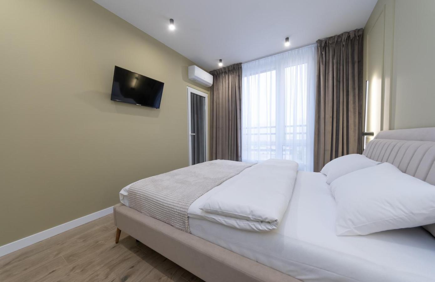 Luxury Apartment Near Metro Station Osokorky Κίεβο Εξωτερικό φωτογραφία